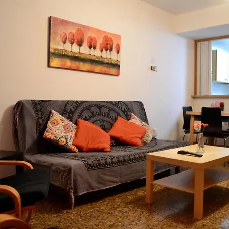 Apartment Dos Torres Alierta - Edificio De Con Parking Privado Amplios Para Estar Como En Casa Ideal Para Grupos Y Empresas Zaragoza
